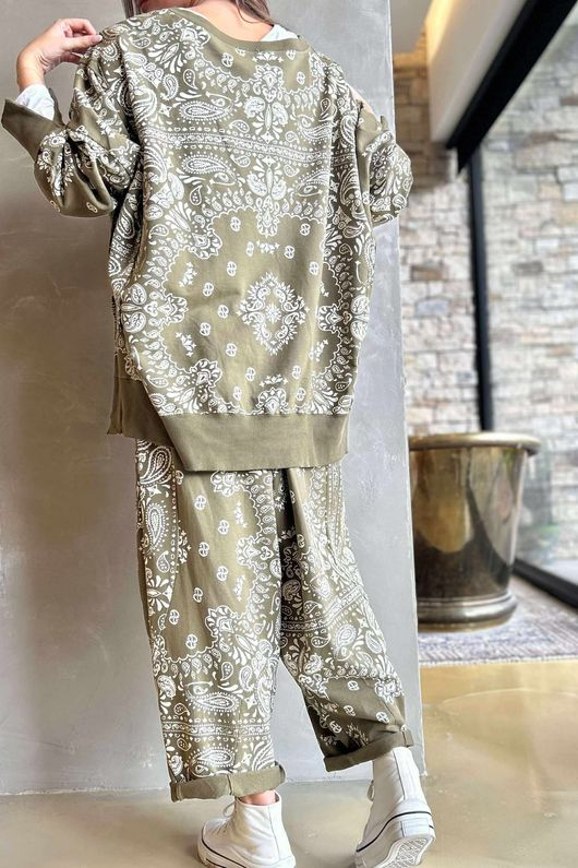 Bandana B Chill Sweatshirt Olive